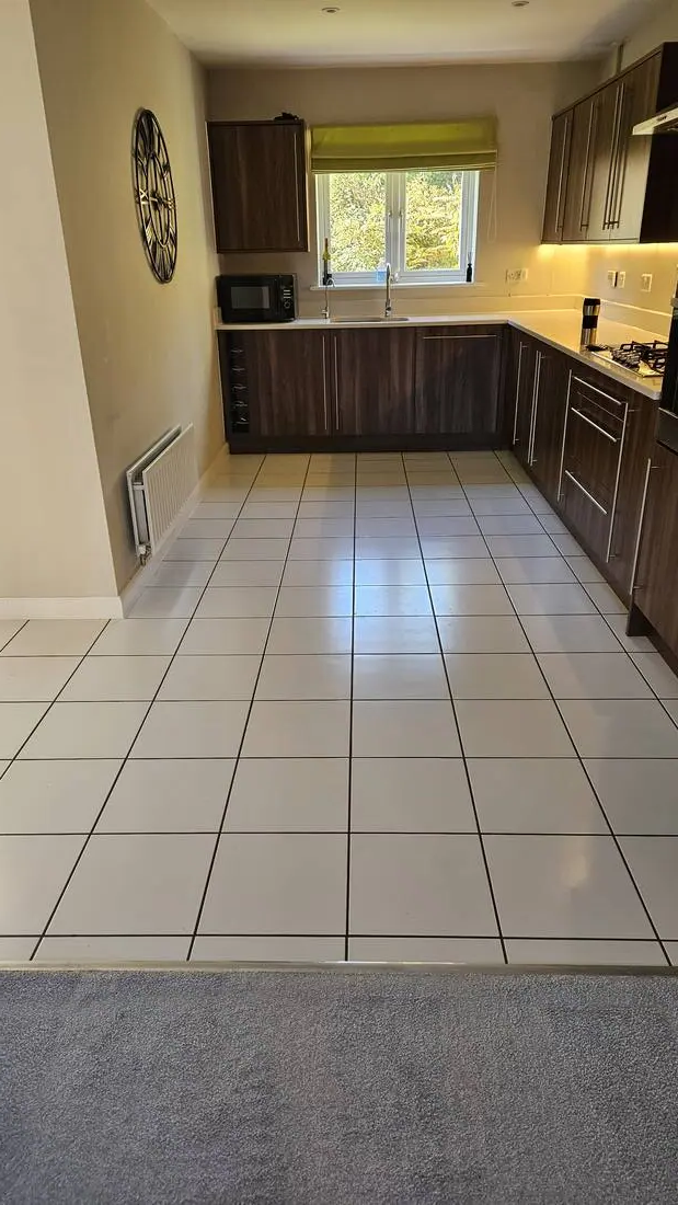 End of tenancy kitchen cleaning in Bedford — RL Cleaners